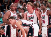 米兰真人-加拿大篮球比赛中出现了一场激烈的对决