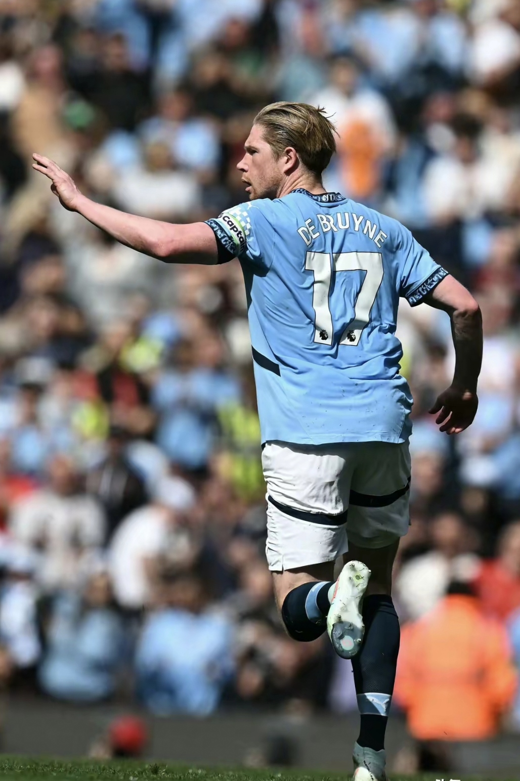 曼城主场不败，榜首宝座仍稳固在手中的简单介绍