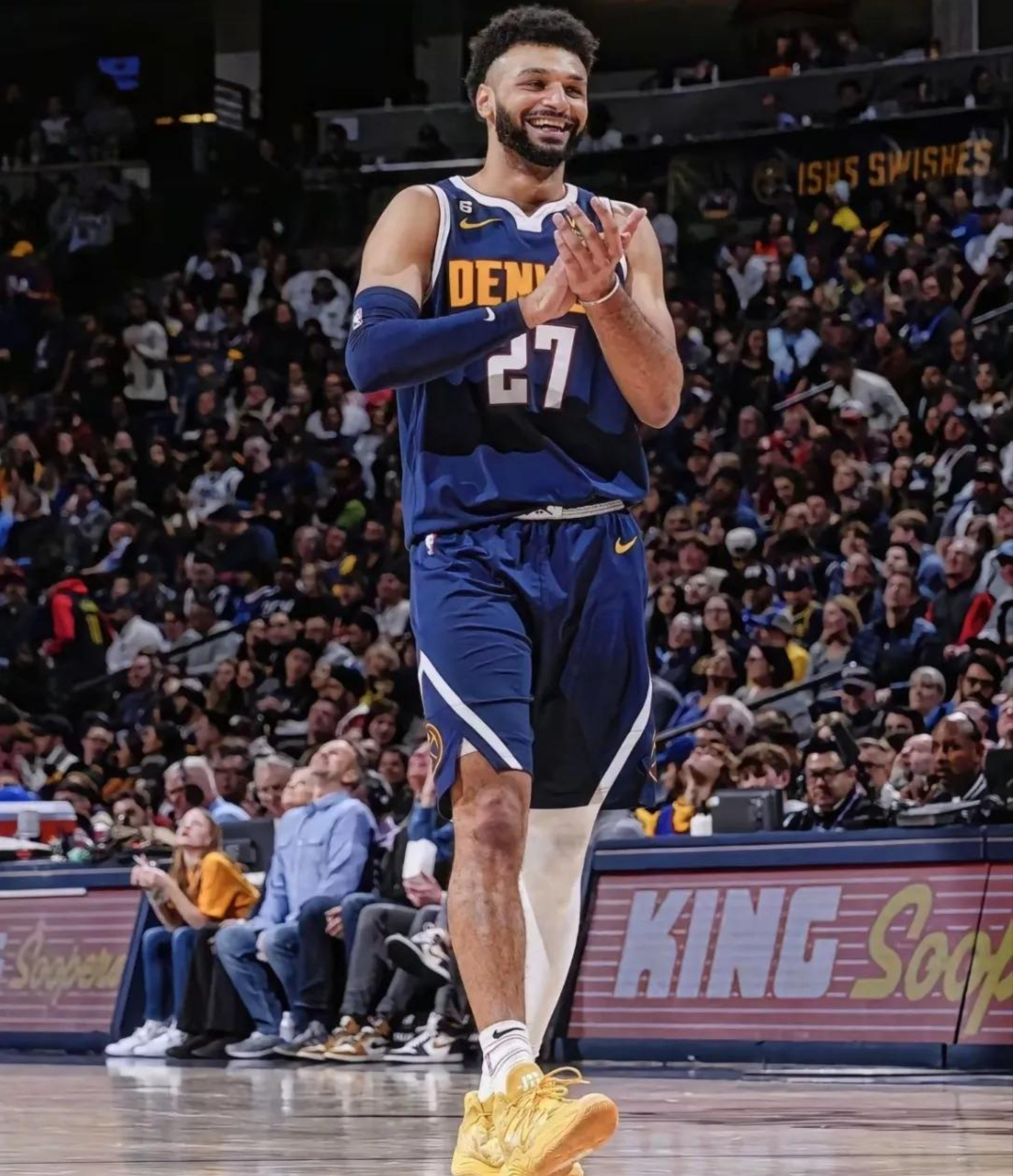 西部联盟半决赛火箭主场战胜掘金，挺进西部决赛