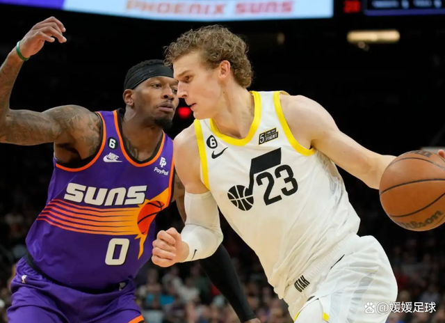 雄鹿擒独行侠，阿戴托昂闪耀