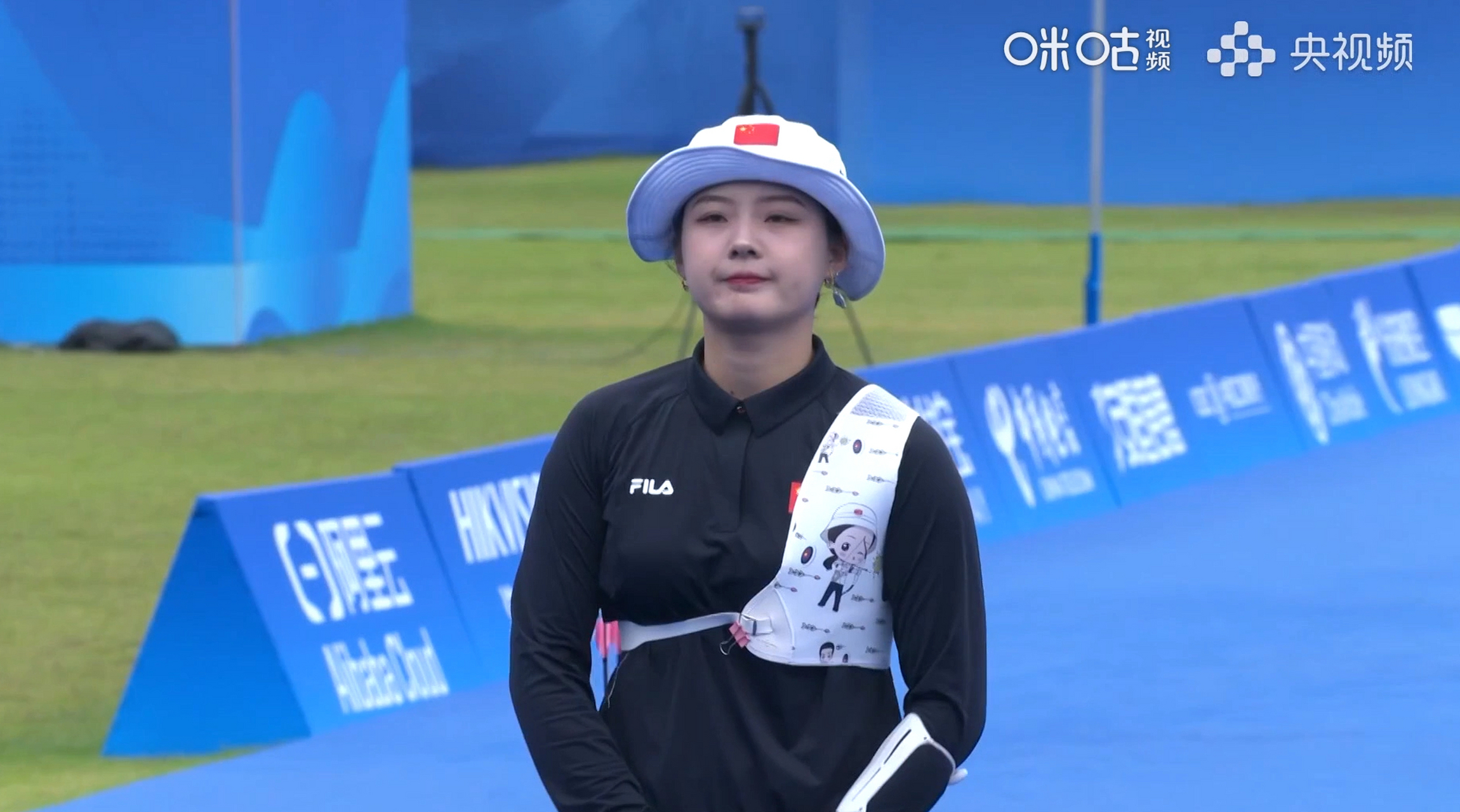 中国选手在亚运会射箭赛夺冠，再创佳绩