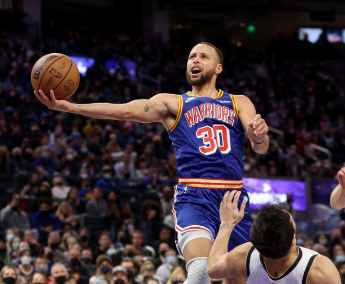 主帅战术精准，引领球队逆转胜出