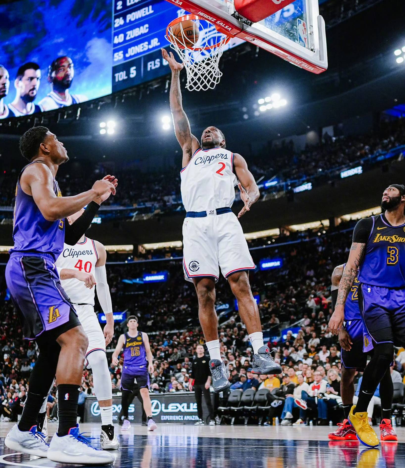 快船逆转尼克斯，实现七连胜